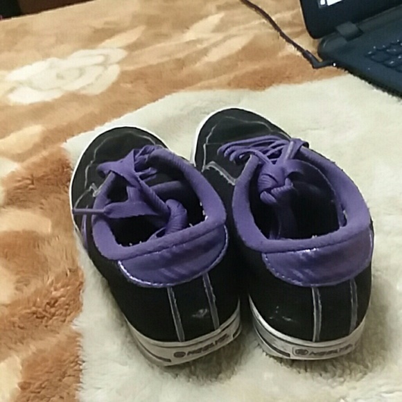 Heely's Rolling shoes - Picture 3 of 3